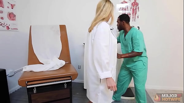 Cute Light-haired Joslyn Jane Gobbles Rome Major's Prick And Gets Fucked!