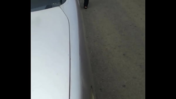 Gostosas De Maputo...novinha Desfiando De Mini Saia Na Cidade De Maputo