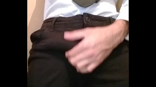 Pegando Na Mala Marcada Na Calça Social