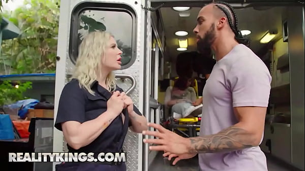 REALITY KINGS - Paramedics Jenna Starr & Roxie Sinner Know That A Good Drill Is The Solution To Every Emergency Call