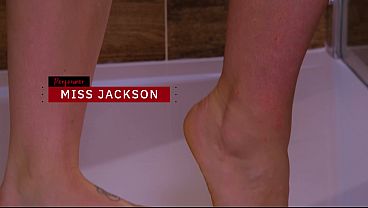 Miss Jackson Screws To Receive A Face Shot