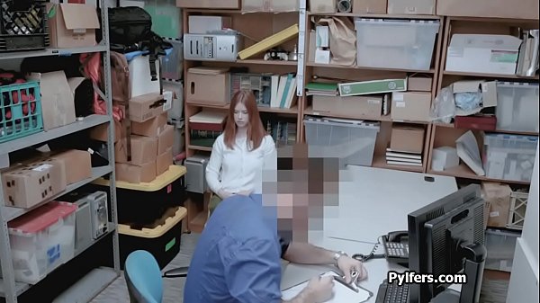 Auburn-haired Clothes Stealer Gobbles After Getting Caught
