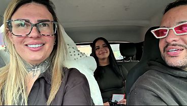 Chamamos A Menina Vendedora De Bala Do Farol ! Pra Ser Atriz Pornô E Foder Gostoso Dentro Do Nosso Carro ! A Novinha De 19 Anos Aceito E Fodemos Gostoso Ela Até Ela Gozar Gostoso