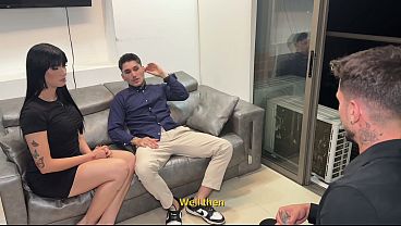 Job Interview Turns Into Powerful Menage