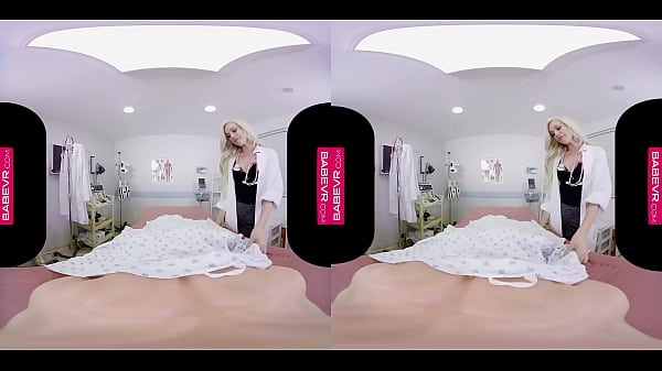 Hot Seductive Chick Lyra Law Wants To Load With You In VR!