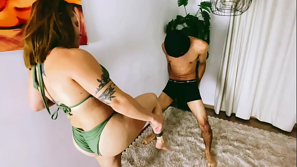 BadGirl Busting Testicles